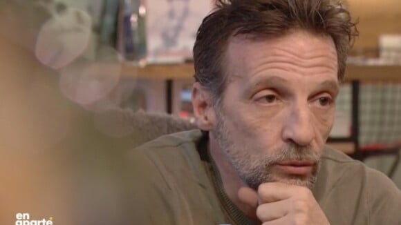 Mathieu Kassovitz est papa de trois enfants.
Mathieu Kassovitz dans l'émission "En Aparté" sur Canal+.