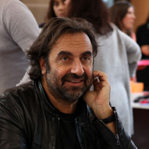 André Manoukian lors de la 40ème Foire du Livre de Brive 2022 à la Halle George Brassens à Brive-la-Gaillarde le 6 novembre 2022. © Jean-Marc Lhomer / Bestimage