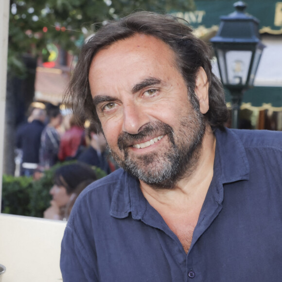 André Manoukian lors de la soirée de l'été littéraire et musical aux Deux Magots à Paris le 27 juin 2022. © Jack Tribeca / Bestimage