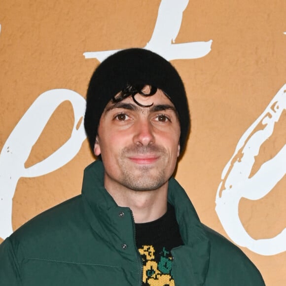 Florian Rossi et sa compagne Louane Emera - Avant-première du film "Cet été-là" au cinéma Pathé Wepler à Paris le 3 janvier 2022. © Coadic Guirec/Bestimage