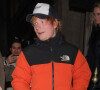 Elle échange souvent des mails avec Ed Sheeran.
Ed Sheeran et James Blunt avec leurs compagnes Cherry Seaborn et Sofia Wellesley à la sortie du restaurant "Gymkhana" à Londres, le 5 décembre 2022.