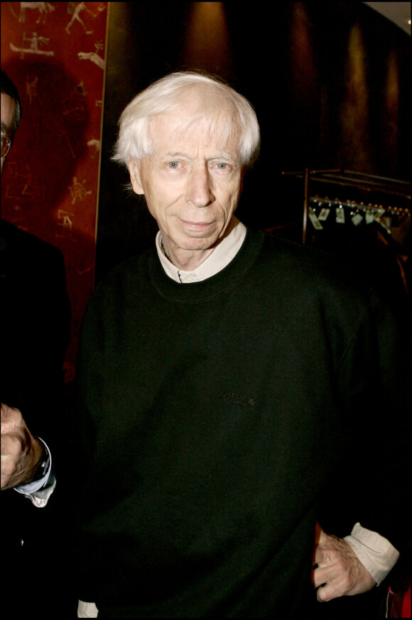 Le réalisateur Michel Deville est mort à l'âge de 91 ans.
Exclusif - Le réalisateur Michel Deville - Avant-première du film Un fil à la patte à Paris en 2005