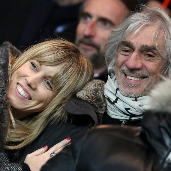 Louis Bertignac est aujourd'hui marié avec Laetitia.
Louis Bertignac et Laetitia au quart de finale de la Coupe de France de football entre le PSG et l'AS Monaco (2-0) au Parc des Princes à Paris le 4 mars 2015.