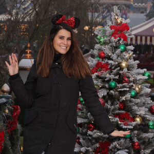 Elle est également mannequin pour certaines marques.
Karine Ferri - Les célébrités fêtent Noël à Disneyland Paris en novembre 2021. La féérie de Noël brille de mille feux à Disneyland Paris ! Pour célébrer l'ouverture de la saison, plusieurs célébrités se sont retrouvées au Parc pour découvrir les festivités les plus magiques d'Europe et rencontrer les Personnages Disney dans leur plus beaux habits de Noël. © Disney via Bestimage