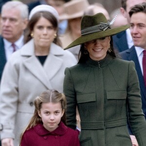 Catherine (Kate) Middleton, princesse de Galles, et la princesse Charlotte de Galles - La famille royale d'Angleterre assiste au service religieux de Noël à l'église St Mary Magdalene à Sandringham, Norfolk, Royaume Uni, le 25 décembre 2022. 