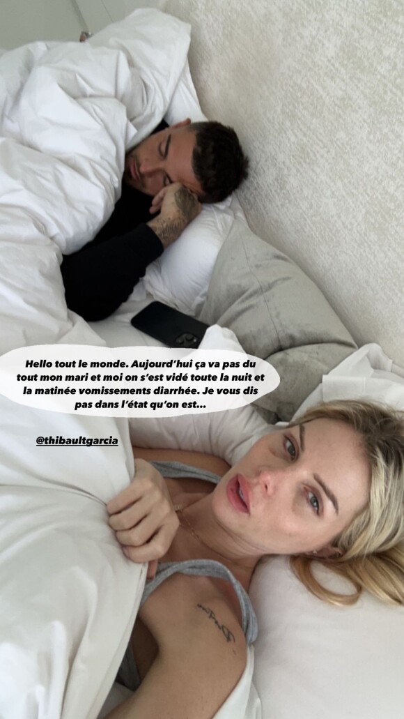 Les amoureux ont été vraisemblablement touchés par une indigestion après avoir mangé des aubergines au four avant de se coucher.
Jessica Thivenin et son mari Thibault Garcia, malades sur Instagram.