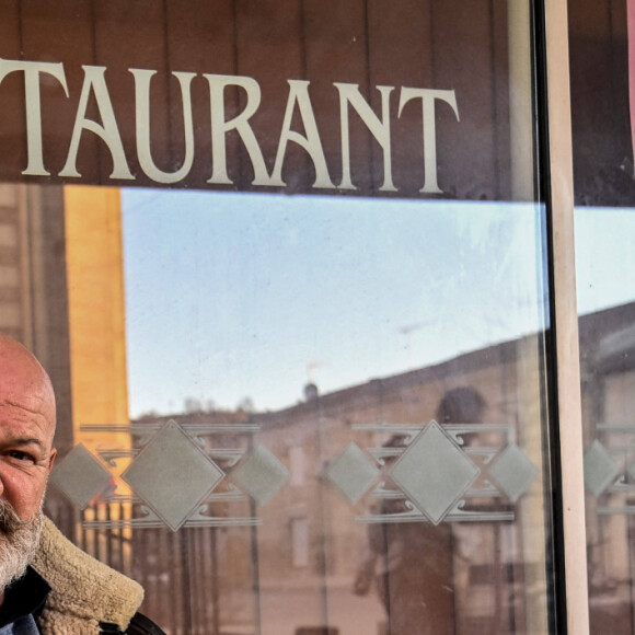 Philippe Etchebest sur le tournage de l'émission "Cauchemar en Cuisine" à Agen, le 20 février 2023.  
