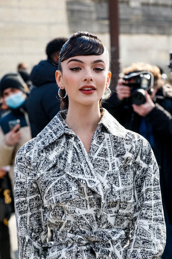 Deva Casse a fait une apparition remarquée au défilé Christian Dior.
Deva Cassel - Arrivées au défilé Christian Dior prêt-à-porter automne-hiver lors de la Fashion Week de Paris (PFW), au jardin des Tuileries à Paris, France. © Christophe Clovis/Bestimage 