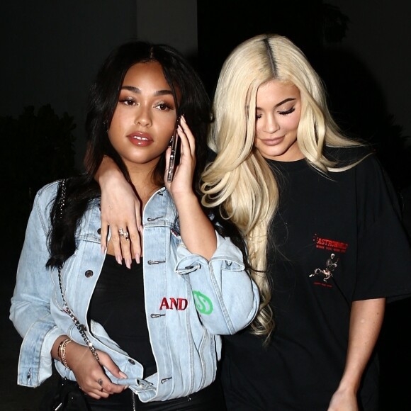 Kylie Jenner et son amie Jordyn Woods sont allées diner au restaurant Mr Chow à Miami.