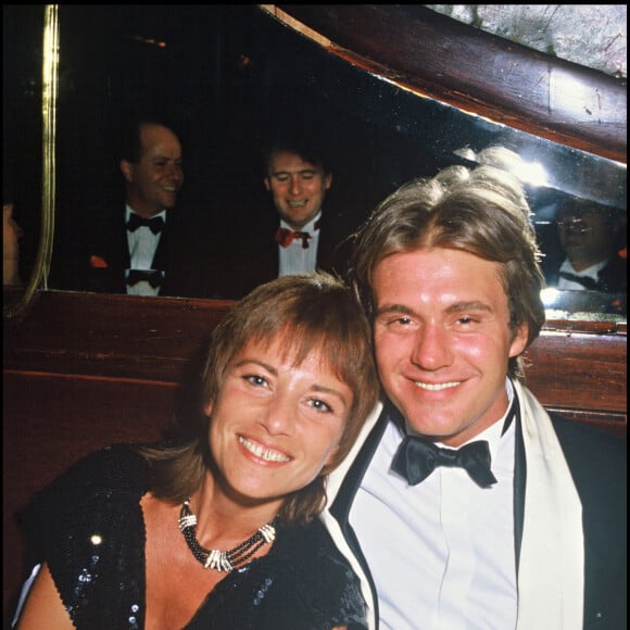 Nicole Calfan a auparavant été mariée au chanteur Francois Valery.
Archives - Nicole Calfan et Francois Valery le soir de la première de Mireille Mathieu au Palais des Congrès à Paris.