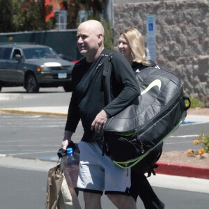 Exclusif - Andre Agassi et sa femme Steffi Graf donnent des cours de tennis à Las Vegas, Nevada, Etats-Unis, le 23 avril 2022.