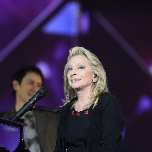 Véronique Sanson - Cérémonie des 31 èmes Victoires de la Musique au Zénith de Paris le 12 février 2016 © Guirec Coadic / Bestimage 