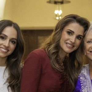 La princesse Muna, la princesse Iman, la reine Rania de Jordanie, la princesse Aisha bint Hussein, la princesse Zein bint Hussein - Soirée henné avant le prochain mariage de la princesse Iman au palais Al Husseiniya à Amman en Jordanie le 7 mars 2023. 