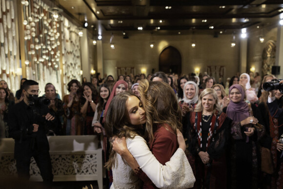 Un événement riche en émotions que la maman et sa fille ne sont pas près d'oublier. 
La reine Rania de Jordanie, la princesse Iman - Soirée henné avant le prochain mariage de la princesse Iman au palais Al Husseiniya à Amman en Jordanie le 7 mars 2023. 
