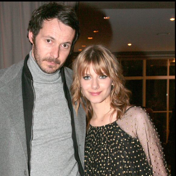 Julien Boisselier et Mélanie Laurent - Première du film "Paris" au Pavillon Gabriel.