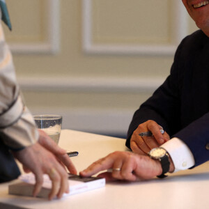 François Hollande participe au "Grand Débat" interrogé par le journaliste Philippe Lapousterle, sur son livre "Bouleversements" au palais des congrès d'Arcachon, le 26 novembre 2022. © Jean-Marc Lhomer/Bestimage