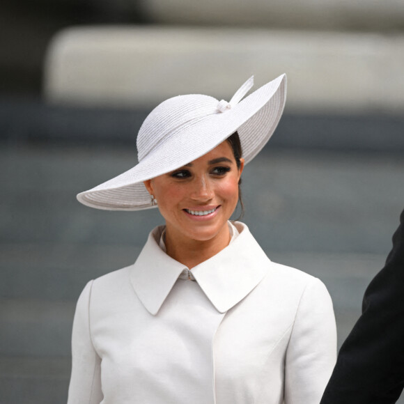 Le prince Harry, duc de Sussex, et Meghan Markle, duchesse de Sussex - Les membres de la famille royale et les invités lors de la messe célébrée à la cathédrale Saint-Paul de Londres, dans le cadre du jubilé de platine (70 ans de règne) de la reine Elisabeth II d'Angleterre. Londres, le 3 juin 2022. 