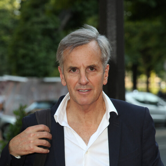Info - Bernard de la Villardiere bientôt grand-père - Bernard de la Villardière lors du 23ème Gala "Musique contre l'oubli" au profit d'Amesty International au thêatre des Champs-Elysées. Paris, le 14 juin 2017. © Denis Guignebourg/Bestimage