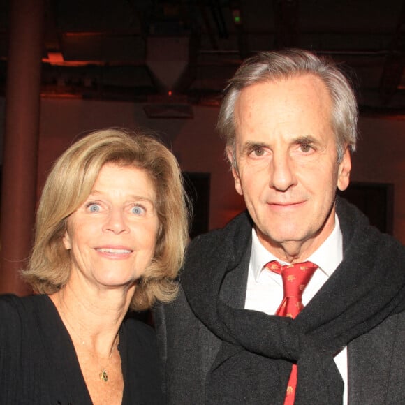 Bernard de La Villardière et sa femme Anne - 28ème Gala de l'Espoir au profit de la Ligue contre le cancer au théâtre des Champs-Elysées à Paris le 29 Novembre 2022. © Philippe Baldini/ Bestimage