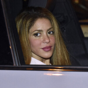 Shakira sort d'un rendez-vous avec Gerard Piqué et leurs avocats à Barcelone le 15 septembre 2022. 