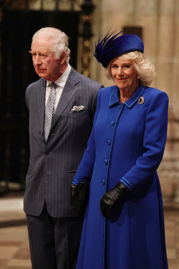 Le couple royal, quant à lui, sera accompagné de leurs enfants, même si le prince Harry n'a pas encore répondu officiellement présent. 
Le roi Charles III d'Angleterre et Camilla Parker Bowles, reine consort d'Angleterre - Service annuel du jour du Commonwealth à l'abbaye de Westminster à Londres, Royaume Uni, le 13 mars 2023.