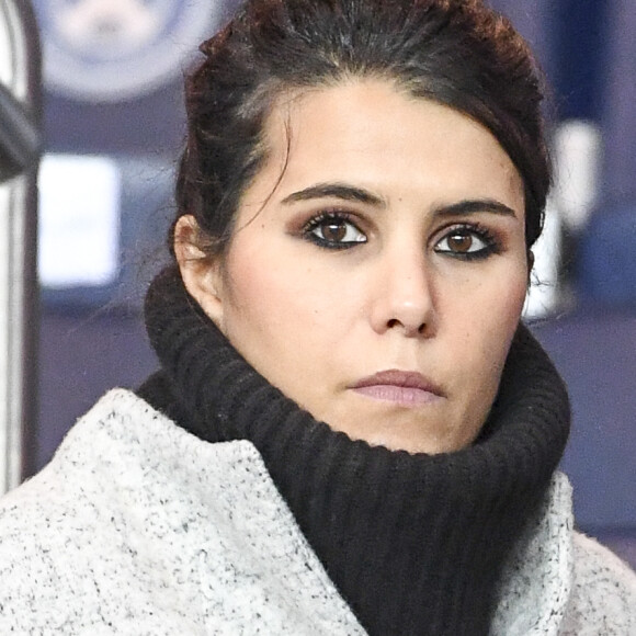 Le mari de Karine Ferri a finalement pris sa retraite en 2019, dans l'anonymat
 
Karine Ferri - Karine Ferri encourage son compagnon Yoann Gourcuff lors du match Psg-Rennes au Parc des Princes à Paris le 6 novembre 2016. (victoire 4-0 du Psg) © Pierre Perusseau/Bestimage