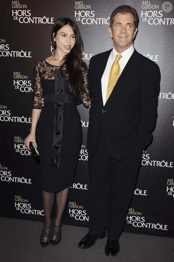 Mel Gibson et sa compagne et sa compagne Oksana Grigorieva