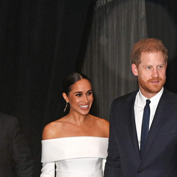 Le prince Harry et Megan Markle au photocall de la soirée de gala "Robert F. Kennedy Human Rights Ripple of Hope 2022" à l'hôtel Hilton de New York City, New York, Etats-Unis, le 6 décembre 2022. 