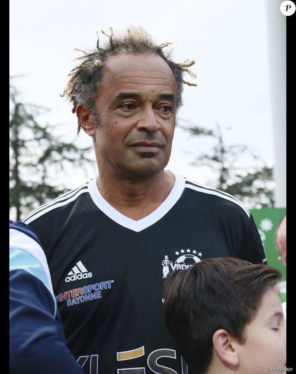 Yannick Noah confesse avoir mis "une tarte" à l'un de ses enfants
Exclusif - Yannick Noah - Match caritatif entre le Variétés Club de France et une sélection des anciens de l'Aviron Bayonnais au profit de 3 associations "Plus de Vie", "URMA" (Unité de recherche sur les mouvements anormaux de l'enfant) et l'association basque "Life is Rose"au stade Jean Dauger à Bayonne.