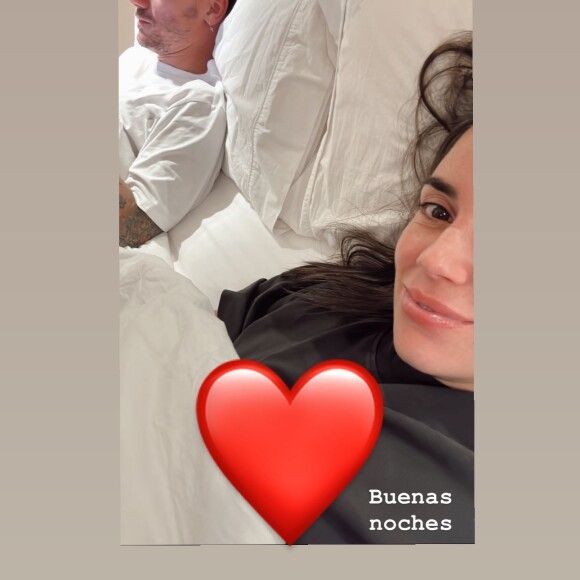 Mais le 18 mars 2023, c'est depuis leur lit qu'Erika Choperena a publié une photo avec Antoine Griezmann dans sa story Instagram.