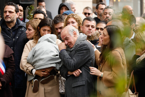 Semi-exclusif - Marc Lièvremont, Cécilia (mère du défunt), Maria Aramburu (veuve), le père du défunt très ému - Cérémonie en hommage à Federico Martin Aramburu (international argentin de rugby à XV ayant fait la majorité de sa carrière en France notamment dans l'équipe du Biarritz Olympique) assassiné le 19 mars 2022 alors qu'il s'interposait dans une altercation à la terrasse du "Mabillon" sur le boulevard Saint-Germain à Paris, France, le 19 mars 2023. © Christophe Clovis / Bestimage