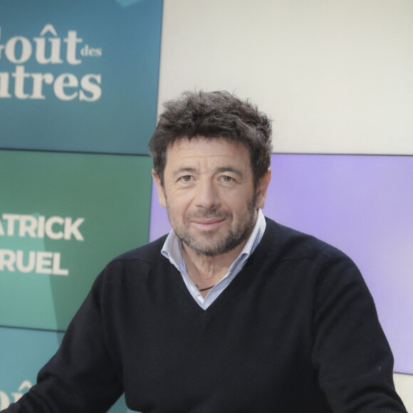 Exclusif - Patrick Bruel - Patrick Bruel est l'invité de V.Benaim sur I24 News dans son nouveau talk show "Le Goût des Autres" diffusé le 05/02/2023 - Paris le 18/01/2023 - © Jack Tribeca / Bestimage