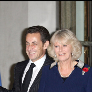 Info - Le roi Charles III choisit la France pour sa première visite d'Etat - Archives - Le prince Charles et Camilla Parker Bowles à l'Élysée avec Nicolas Sarkozy et Carla Bruni Sarkozy