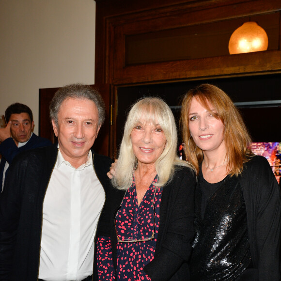 Michel Drucker avec sa femme Dany Saval et sa belle-fille Stéphanie (Stéfanie) Jarre - Inauguration du théâtre de la Tour Eiffel à Paris le 16 octobre 2017. © Coadic Guirec/Bestimage