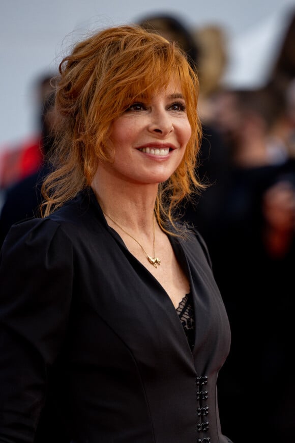 Mylène Farmer - Montée des marches du film " OSS 117 : Alerte rouge en Afrique Noire " lors du 74ème Festival International du Film de Cannes. Le 17 juillet 2021 © Borde-Jacovides-Moreau / Bestimage 