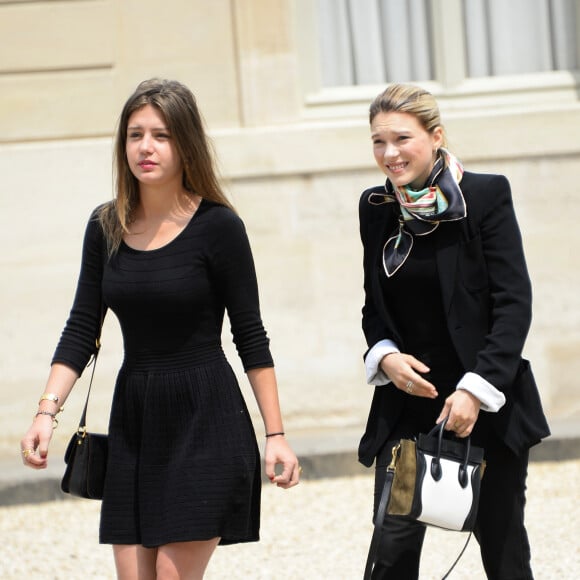 Adele Exarchopoulos et Lea Seydoux - Dejeuner avec l'equipe du film "La vie d'Adele", palme d'Or 2013 du festival de Cannes, au palais de l'Elysee a Paris. Le 26 juin 2013