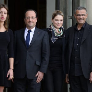 Adele Exarchopoulos, Francois Hollande, Lea Seydoux, Abdelattif Kechiche - Dejeuner avec l'equipe du film "La vie d'Adele", palme d'Or 2013 du festival de Cannes, au palais de l'Elysee a Paris. Le 26 juin 2013