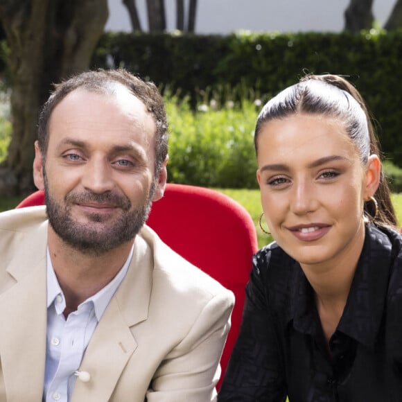 Exclusif - Interview de Adèle Exarchopoulos par Augustin Trapenard pour Brut à l'occasion du 75ème Festival de Cannes le 24 mai 2022. © Jack Tribeca / Bestimage