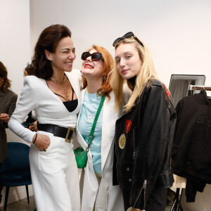 Exclusif - Sandra Sisley, Ariane Séguillon et sa fille Diane Teppaz - Soirée de lancement du pop-up store "L'atelier" à Paris, France, le 29 mars 2023. © Christophe Clovis/Bestimage