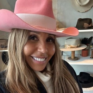 Passer son anniversaire sous un plaid à boire une tisane ? Très peu pour elle !
Cathy Guetta sur Instagram.