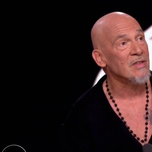 Florent Pagny face à Laurent Delahousse, sur le plateau de 20h30 le dimanche / Capture d'écran - France 2