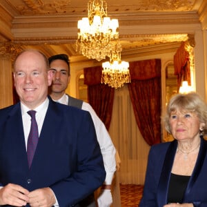 Le prince Albert II de Monaco et Fabienne Mourou - Soirée de gala pour les 10 ans de l'association Cordons de Vie "L'autisme : les nouvelles avancées" à l'Hôtel Hermitage de Monte-Carlo le 9 mars 2023. © Claudia Albuquerque / Bestimage