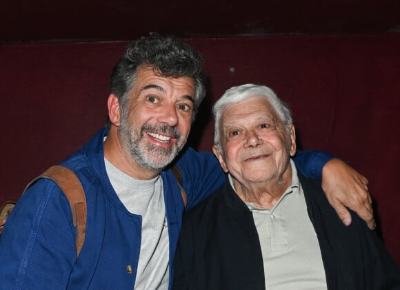 Stéphane Plaza avec son père Raymond - Générale du spectacle de "Larsène" au théâtre de la Gaîté-Montparnasse à Paris. © Coadic Guirec/Bestimage