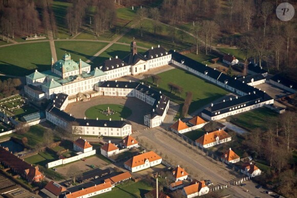 Mary et Frederik de Danemark vont ouvrir les portes du Pavillon Frederik VIII, à Amalienborg, où ils emménageront à l'été 2010. En photo, le palais Fredensborg, actuelle résidence du couple.