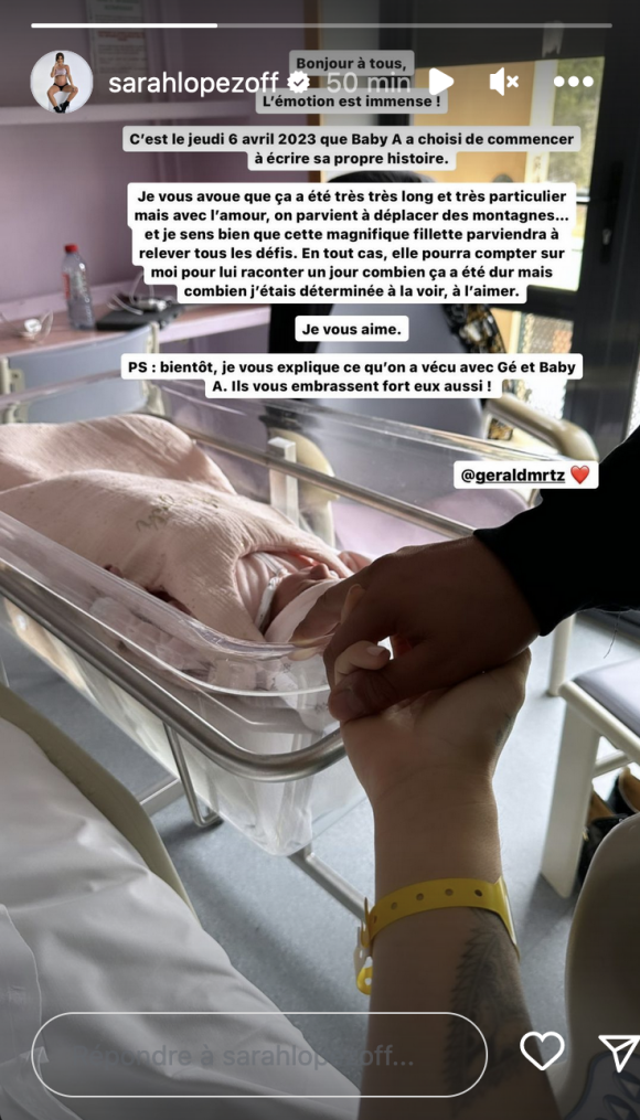 Elle a choisi pour cela de poster une première photo où l'on aperçoit sa fille.
Sarah Lopez annonce avoir donné naissance à son premier enfant, une petite fille. Instagram
