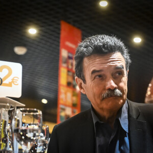 Edwy Plenel présente son livre "A gauche de l'impossible" à la Librairie Martin-Delbert à Agen le 18 novembre 2021. © Thierry Breton / Panoramic / Bestimage