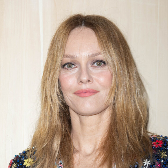 Vanessa Paradis au 2ᵉ défilé de mode Haute-Couture 2022 "Chanel" au Grand Palais Ephémère à Paris, le 25 janvier 2022 © Olivier Borde / Bestimage