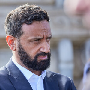 Cyril Hanouna - Inauguration de la Promenade Jean-Paul Belmondo au terre-plein central du pont de Bir-Hakeim à Paris, le 12 avril 2023. © Cyril Moreau/Bestimage