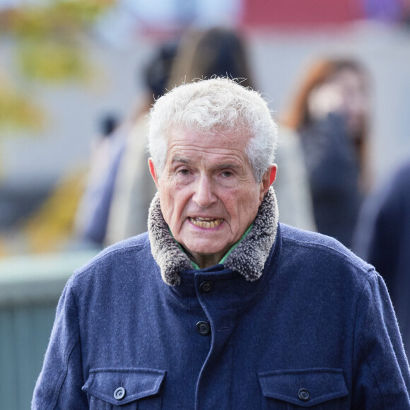 Claude Lelouch - Inauguration de la Promenade Jean-Paul Belmondo au terre-plein central du pont de Bir-Hakeim à Paris, le 12 avril 2023. © Cyril Moreau/Bestimage