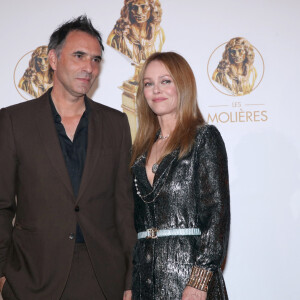 Vanessa Paradis et son mari Samuel Benchetrit - 33e Nuit des Molières aux Folies Bergère à Paris le 30 Mai 2022. @ Bertrand Rindoff / Bestimage